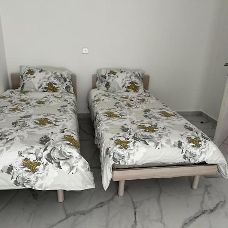 Skylark 2 Apartment With Terrace Is-Swieqi Buitenkant foto